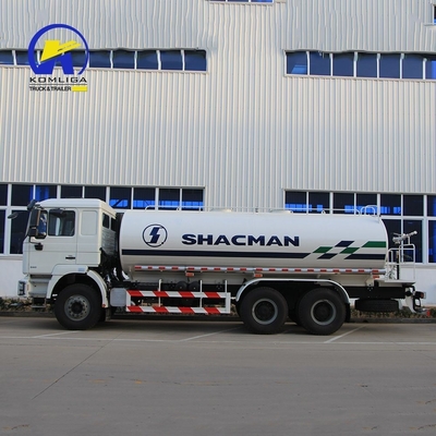 Manual Transmission Shacman Water Tank Truck Water Sprinkler Truck 9400*2550*3400 mm