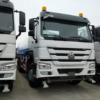 Sinotruk HOWO Water Tank Truck Cabin with One Sleeper and Two Seats Engine Capacity＞8L