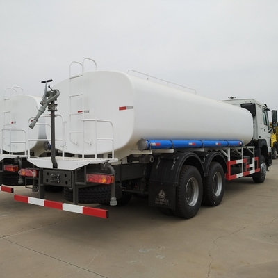 Sinotruk HOWO Water Tank Truck Cabin with One Sleeper and Two Seats Engine Capacity＞8L