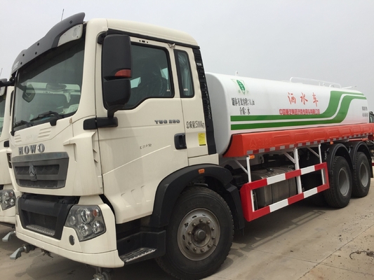 Sinotruk HOWO Water Tank Truck Cabin with One Sleeper and Two Seats Engine Capacity＞8L