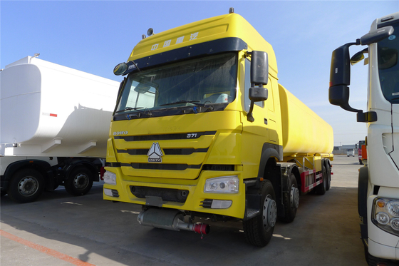 12 16m Sprinkling Area Fuel Dispenser Truck HOWO Shacman Fuel Tanker Fuelling Truck
