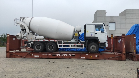 8-10cbm HOWO Shacman Cement Mixer Truck Manual Transmission for Africa Requirement