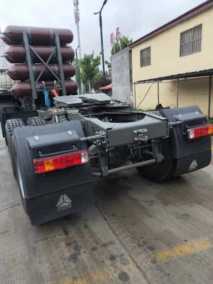 Capacity 25-30tons HOWO CNG Tractor Truck/ Cargo Truck/ for High Capacity Transport