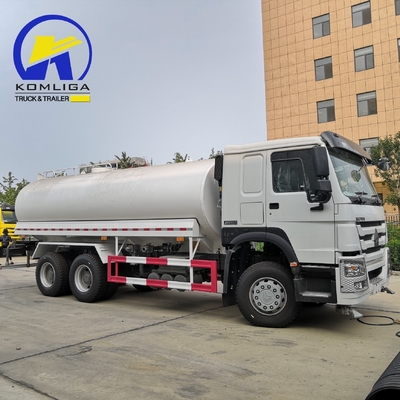 Sinotruk HOWO 4X2/6X4/8X4 Water Tanker Truck 20cbm with Cabin and Engine Capacity ＞8L