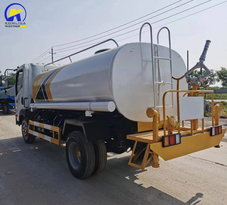25cbm Sinotruk HOWO Water Sprinkler Truck with D12.42 Engine and Pto Transmission