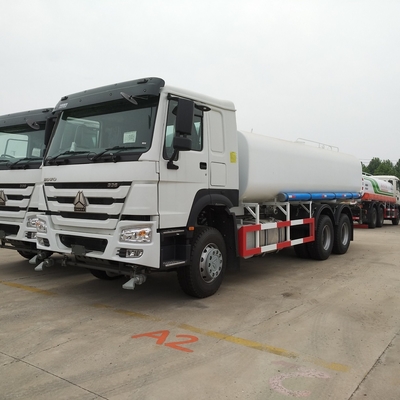 8118 Steering Sinotruk HOWO 4X2/6X4/8X4 Spray Water Truck with API Valve Competitive