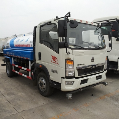 8118 Steering Sinotruk HOWO 4X2/6X4/8X4 Spray Water Truck with API Valve Competitive