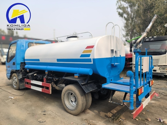 Sinotruk HOWO 4X2/6X4/8X4 Potable Water Tank Truck for Waste Water Management Vehicle