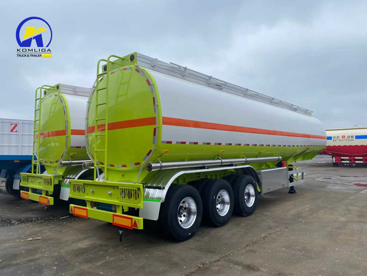 Condition 3 Axles Fuel Tanker Semi Trailer with Wabco Relay Valve 50T Load Capacity