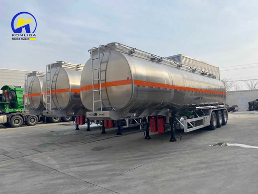 Condition 3 Axles Fuel Tanker Semi Trailer with Wabco Relay Valve 50T Load Capacity