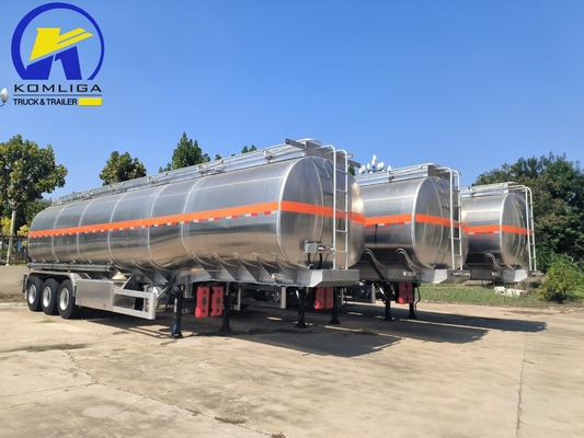 3 Axle Sinotruk 45000liters Feul Tank Semi Trailer for Light Efficiency and Performance