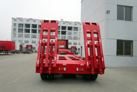 1820mm Tread 3 Axles 70 Ton Lowbed Semi Trailer for Heavy Equipment Transportation