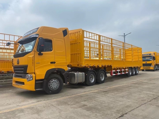 3 Axle Stake Fence Semi Trailer with 7000-8000mm Wheel Base and 40-60 Tons Capacity
