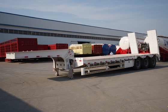 3 Axles 50 Ton 60 Tons 13m Gooseneck Hydraulic Low Bed Low Boy Loader Lowbed Trailer