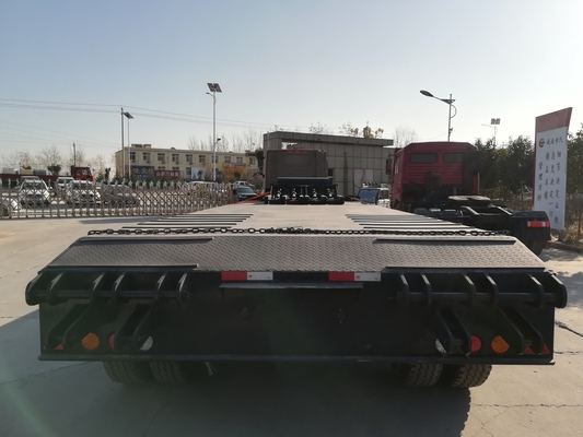 Gooseneck Heavy Duty 3axles 50tons 60tons Container Tractor Lowbed Trailer with Materials