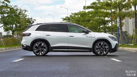 Customized Request 2023 Limited Edition Long Range Electric Car with Closed Body Type